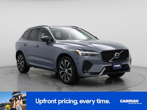 2023 Volvo XC60 B5 Plus Dark Theme