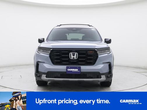 Gray 2023 Honda Pilot Trailsport