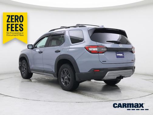 Gray 2023 Honda Pilot Trailsport
