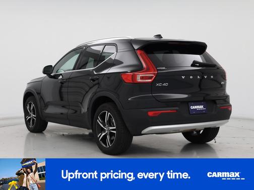 2025 Volvo XC40 B5 Core Bright Theme