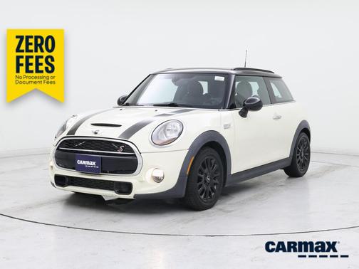 White 2015 MINI Hardtop S