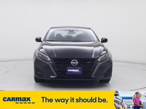 2023 Nissan Altima SR
