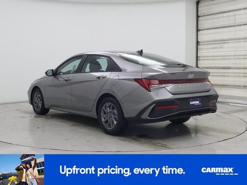 2025 Hyundai ELANTRA HEV SEL Sport