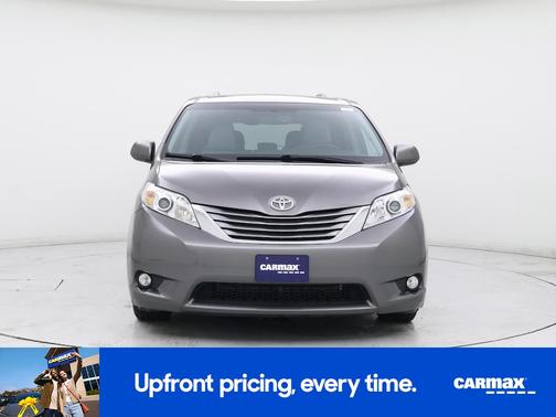 Silver 2015 Toyota Sienna XLE