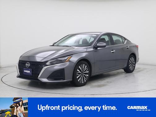 2023 Nissan Altima SV
