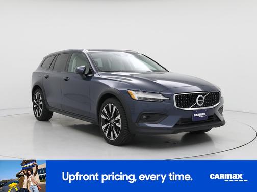 Blue 2022 Volvo V60 Cross Country T5