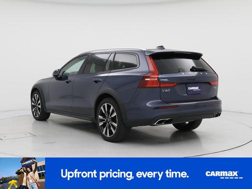 Blue 2022 Volvo V60 Cross Country T5