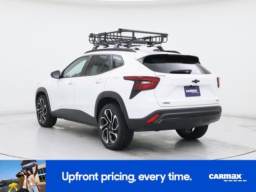 White 2025 Chevrolet Trax 1RS
