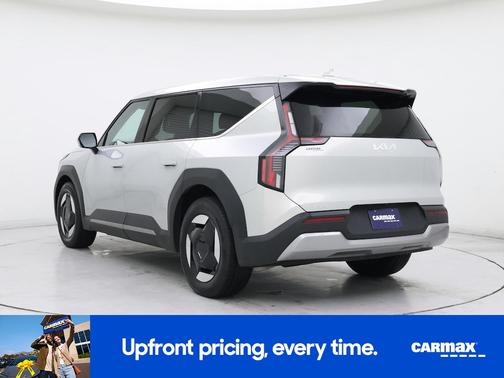 2024 Kia EV9 Light Long Range