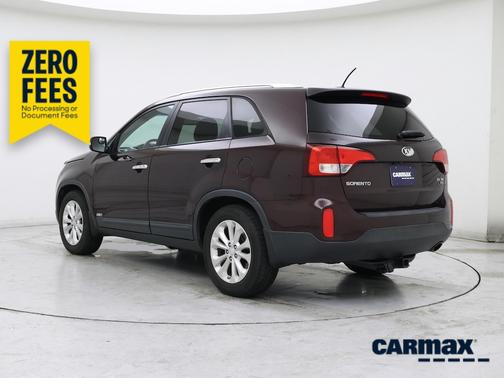Burgundy 2014 Kia Sorento EX