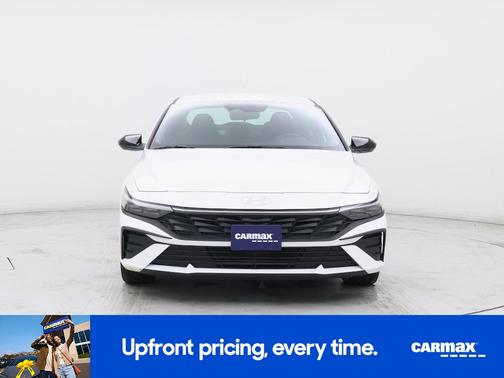 White 2025 Hyundai ELANTRA SEL Sport