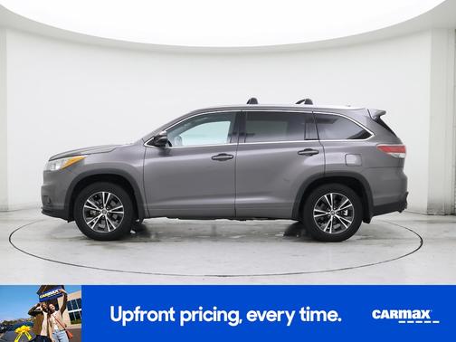 Gray 2016 Toyota Highlander XLE