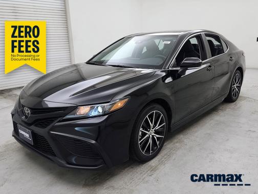 Black 2023 Toyota Camry SE