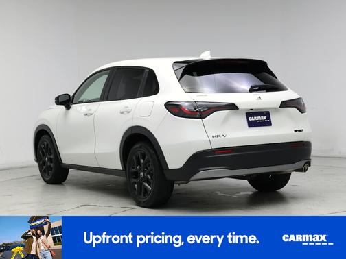 White 2023 Honda HR-V Sport