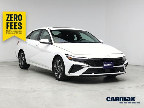 White 2025 Hyundai ELANTRA SEL Convenience