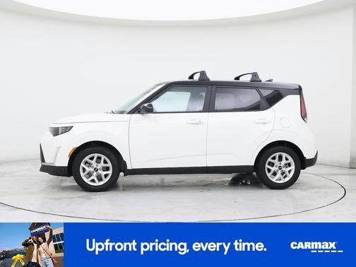White 2025 Kia Soul S