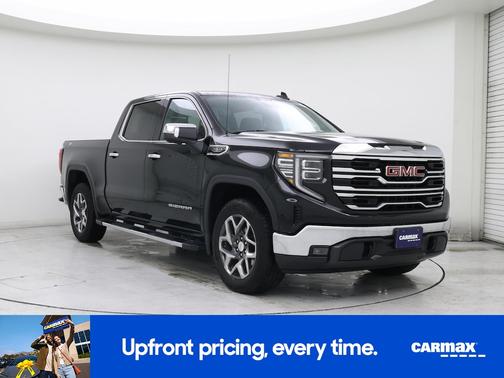 Black 2023 GMC Sierra 1500 SLT