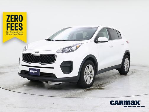 White 2018 Kia Sportage LX
