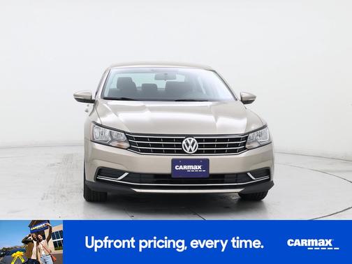 2016 Volkswagen Passat S