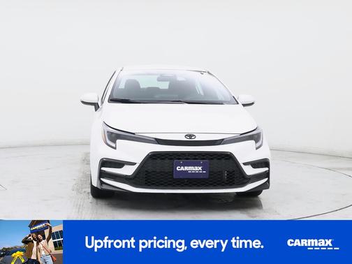White 2025 Toyota Corolla SE