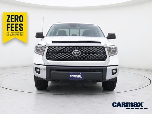 White 2018 Toyota Tundra SR5