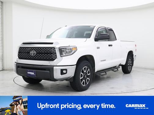 White 2018 Toyota Tundra SR5