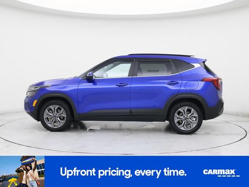 Blue 2024 Kia Seltos S