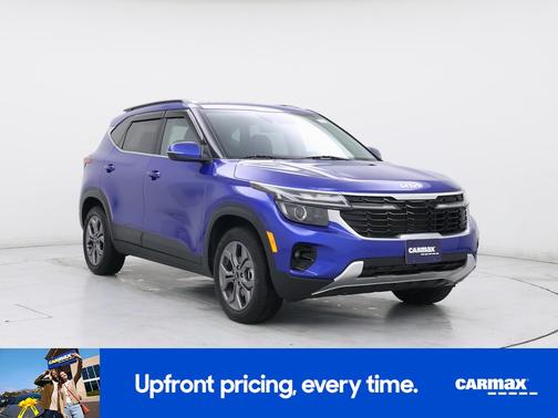 Blue 2024 Kia Seltos S