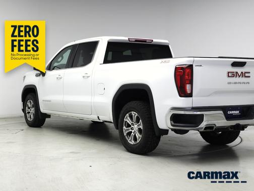 White 2023 GMC Sierra 1500 SLE