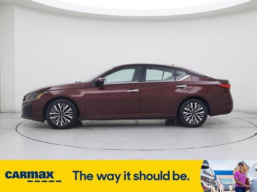 2023 Nissan Altima SV
