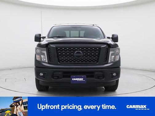 Black 2019 Nissan Titan SV