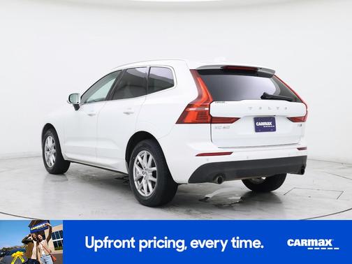 2021 Volvo XC60 T5 Momentum