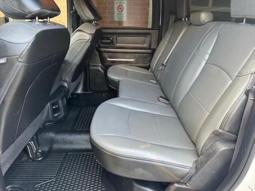 2022 RAM 2500 Tradesman Crew Cab 4x4 8' Box