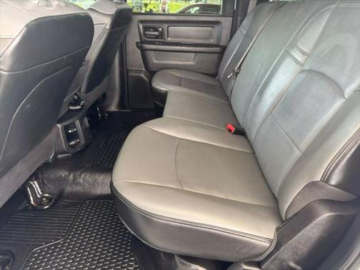 2022 RAM 2500 Tradesman Crew Cab 4x4 8' Box