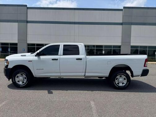 2022 RAM 2500 Tradesman Crew Cab 4x4 8' Box