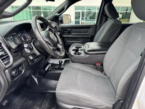 2021 RAM 2500 Tradesman Crew Cab 4x4 6'4' Box