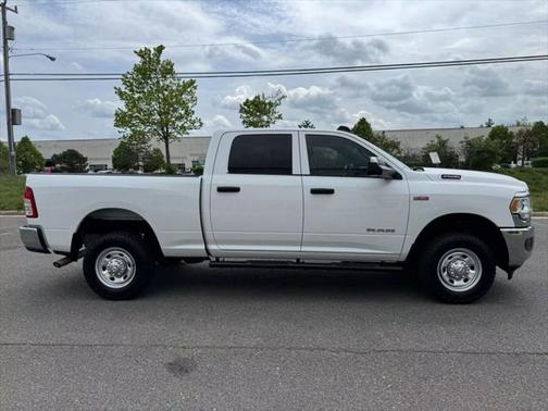 2021 RAM 2500 Tradesman Crew Cab 4x4 6'4' Box