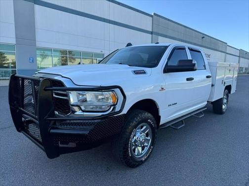 2022 RAM 2500 Tradesman Crew Cab 4x4 8' Box