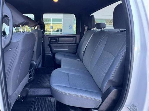 2022 RAM 2500 Tradesman Crew Cab 4x4 8' Box