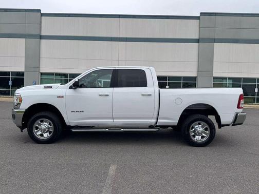2022 RAM 2500 Big Horn Crew Cab 4x4 6'4' Box
