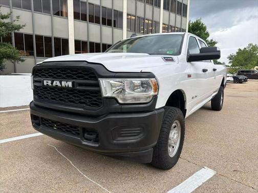 2022 RAM 2500 Tradesman Crew Cab 4x4 8' Box