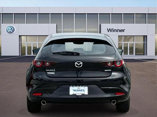 2023 Mazda Mazda3 FWD w/Preferred Package