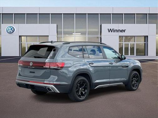 2024 Volkswagen Atlas 2.0T SEL