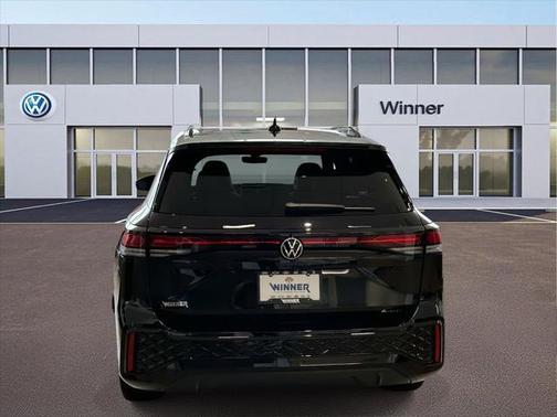 2025 Volkswagen Tiguan 2.0T SE R-Line Black 4MOTION