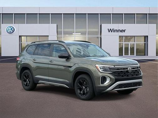 2025 Volkswagen Atlas 2.0T Peak Edition