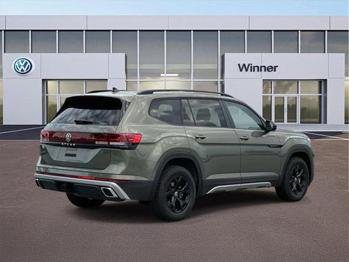 2025 Volkswagen Atlas 2.0T Peak Edition
