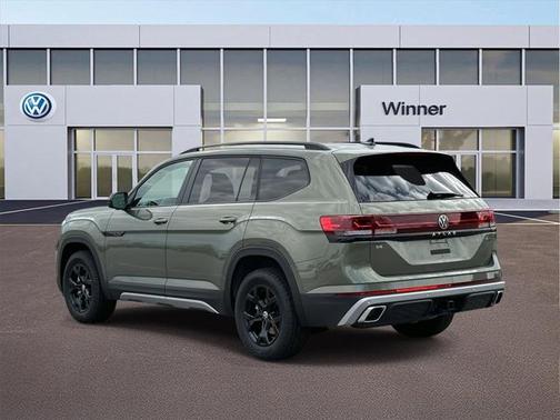 2025 Volkswagen Atlas 2.0T Peak Edition