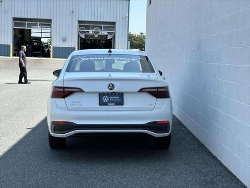 2024 Volkswagen Jetta 1.5T SE