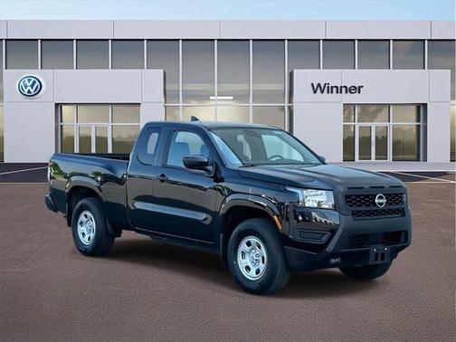 2025 Nissan Frontier S