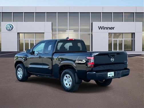 2025 Nissan Frontier S